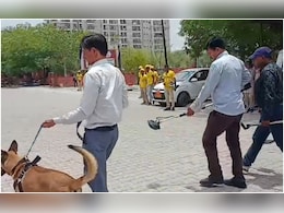दिल्ली, बेंगलुरु के बाद अब मुंबई के स्कूल को मिली बम से उड़ाने की धमकी दिल्ली, बेंगलुरु के बाद अब मुंबई के स्कूल को मिली बम से उड़ाने की धमकी