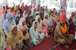 21 Die After Allegedly Consuming Toxic Liquor In Amritsar 21 Die After Allegedly Consuming Toxic Liquor In Amritsar