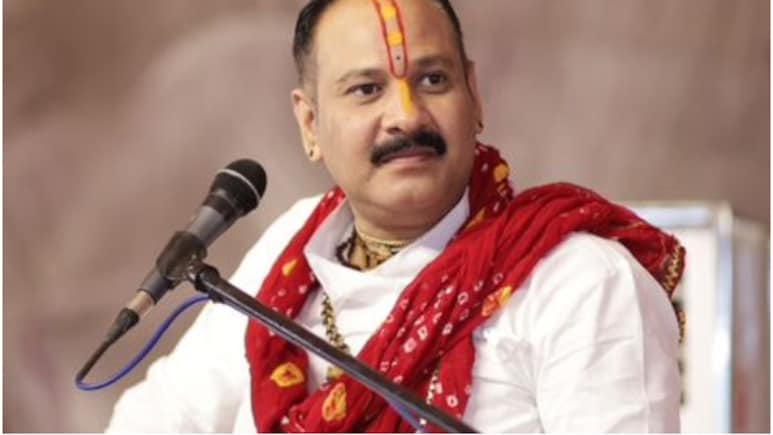 'पंडित प्रदीप मिश्रा करेंगे शिवपुराण', शतिर ने भोलेनाथ सेवा समिति से ठगे 21 लाख, सजा रह गया मंच