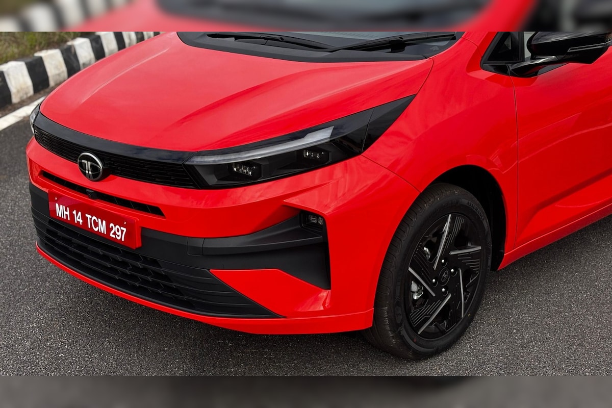 Tata Altroz Facelift Hood & Wheels