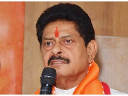Rajasthan Politics: मंच पर कुर्सी नहीं मिलने से नाराज हुए भाजपा विधायक, कार्यकर्ताओं के बीच जाकर बैठे Rajasthan Politics: मंच पर कुर्सी नहीं मिलने से नाराज हुए भाजपा विधायक, कार्यकर्ताओं के बीच जाकर बैठे