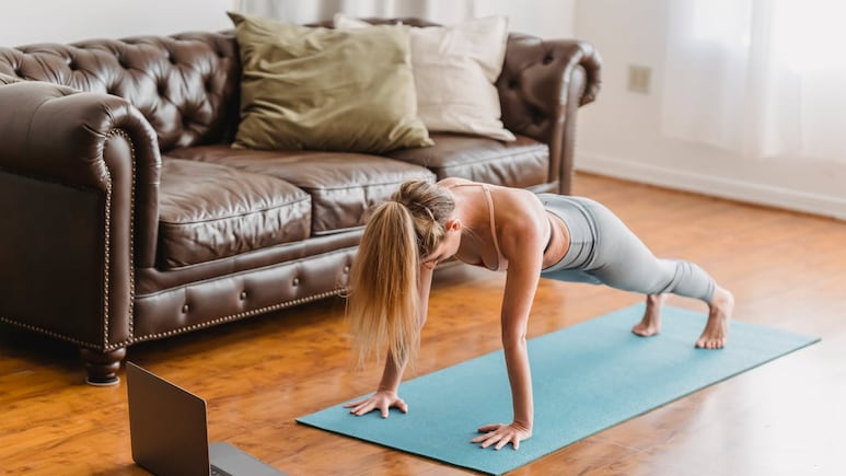 मात्र 139 रुपये से शुरू हो रहे हैं ये शानदार Gym Equipments, Yoga Mats से लेकर Dumbbells, Sport Wear तक मिलेगा सब कुछ मात्र 139 रुपये से शुरू हो रहे हैं ये शानदार Gym Equipments, Yoga Mats से लेकर Dumbbells, Sport Wear तक मिलेगा सब कुछ