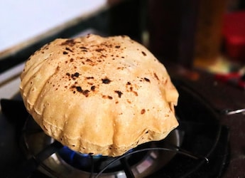 Which Is Better - Roti Or Bhakri; Experts Weigh In