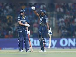 IPL 2025: लक्ष्य का पीछा करते हुए सबसे बड़ी साझेदारी करने वाले दुनिया के टॉप 5 बल्लेबाजी जोड़ी, शुभमन गिल-साई सुदर्शन ने रचा इतिहास IPL 2025: लक्ष्य का पीछा करते हुए सबसे बड़ी साझेदारी करने वाले दुनिया के टॉप 5 बल्लेबाजी जोड़ी, शुभमन गिल-साई सुदर्शन ने रचा इतिहास