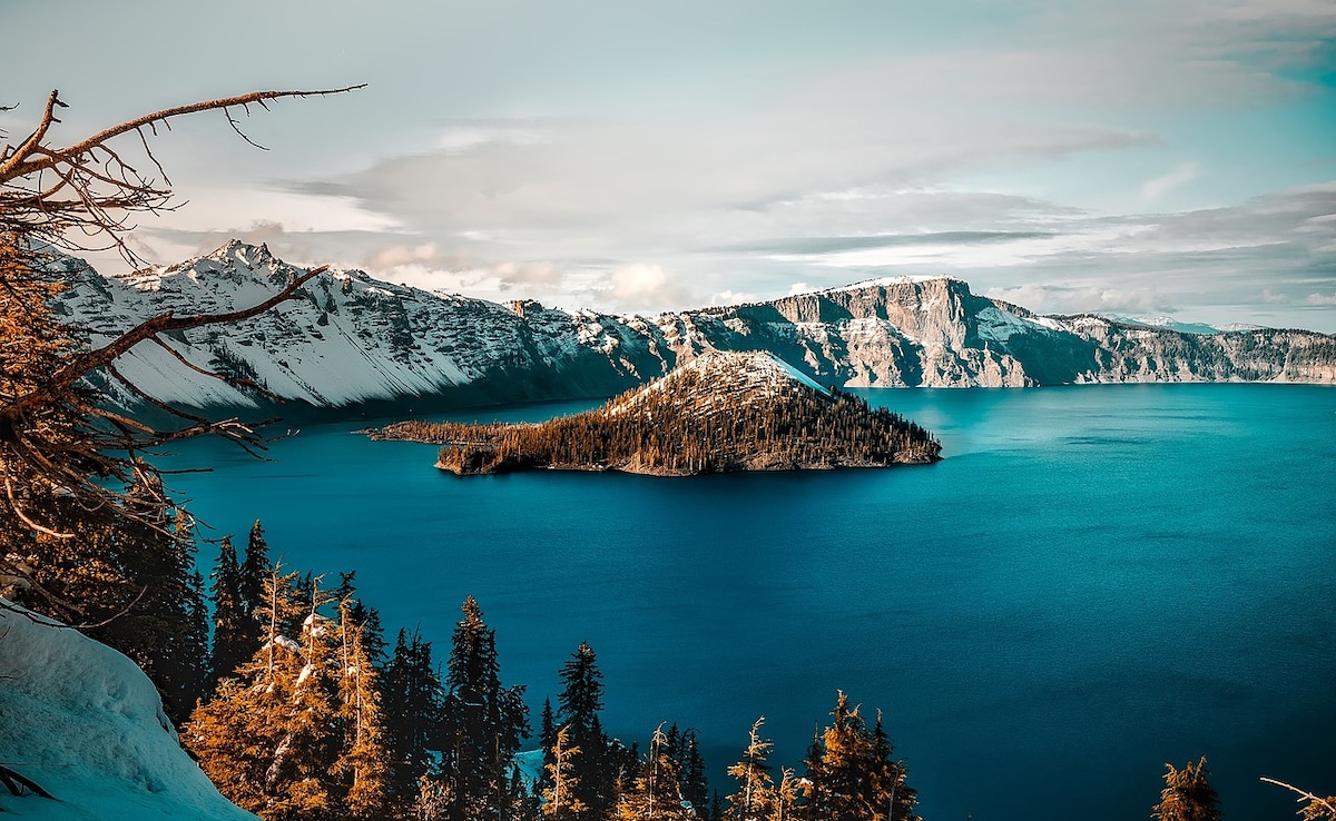 Crater Lake. Photo: Pixabay Crater Lake. Photo: Pixabay