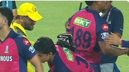 CSK vs RR : वैभव लेका जिंकलंस! मैदानात धोनीच्या पाया पडतानाचा VIDEO व्हायरल