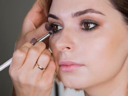 आप भी आंखों में रोज काजल लगाती हैं, तो जान लें डर्माटॉलॉजिस्ट की ये जरूरी बात, बाद में पड़ सकता है पछताना