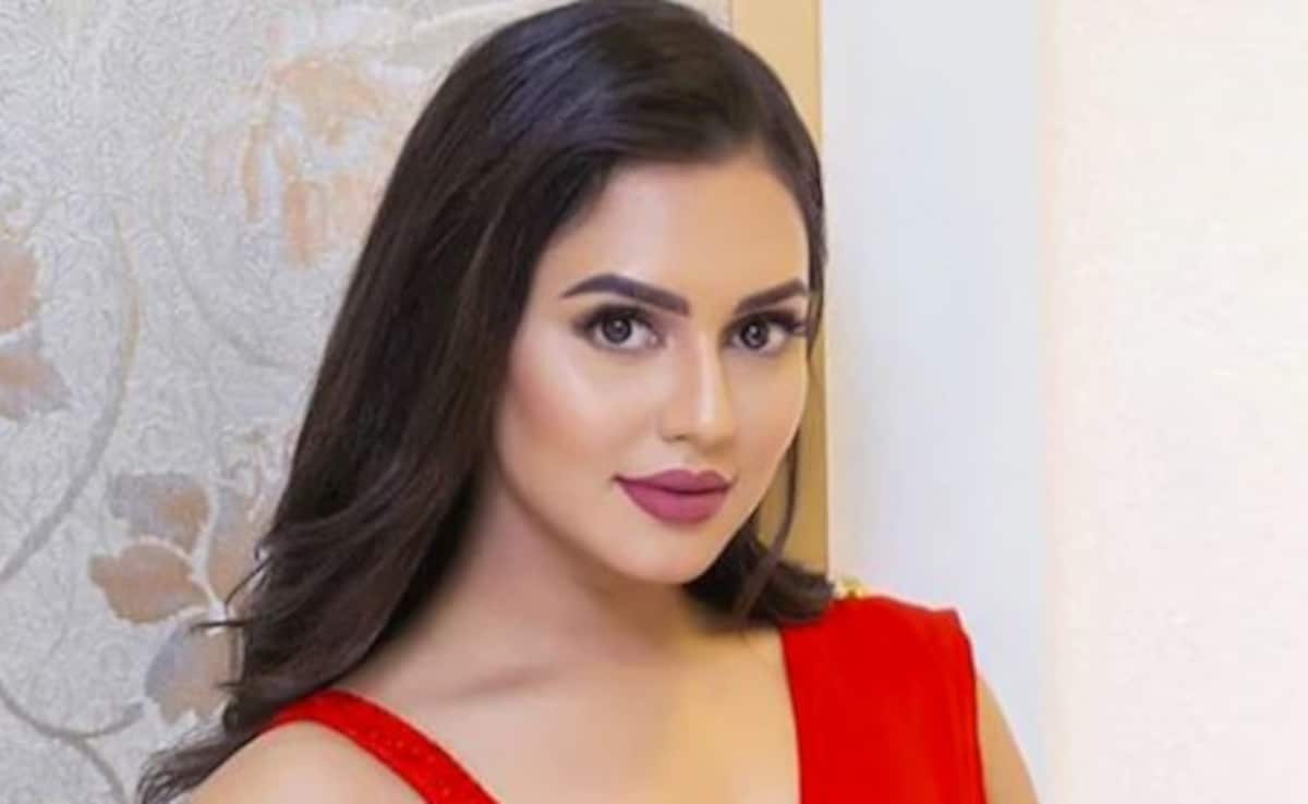 (Bangladeshi actress Nusrat Faria)
