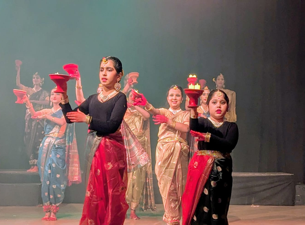 Shaheed Bhavan Bhopal: शहीद भवन में 'आदिशक्ति' की आखिरी प्रस्तुति, जानिए रसिक प्रेमियों के लिए कब खुलेगा?