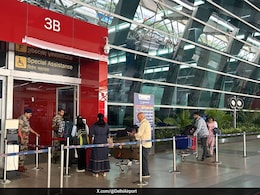 Delhi Airport Issues Travel Advisory Amid Rain, Urges Flyers To Use Metro Delhi Airport Issues Travel Advisory Amid Rain, Urges Flyers To Use Metro