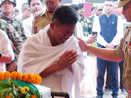 BSF Soldier Killed In Action Given Full State Honours In Manipur; "He Was Fearless," Says Top Officer BSF Soldier Killed In Action Given Full State Honours In Manipur; "He Was Fearless," Says Top Officer