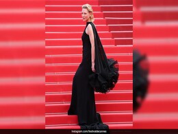 Cate Blanchett In A Classic Black Gown Sets Cannes 2025 Fashion Goals Pretty Damn High Cate Blanchett In A Classic Black Gown Sets Cannes 2025 Fashion Goals Pretty Damn High