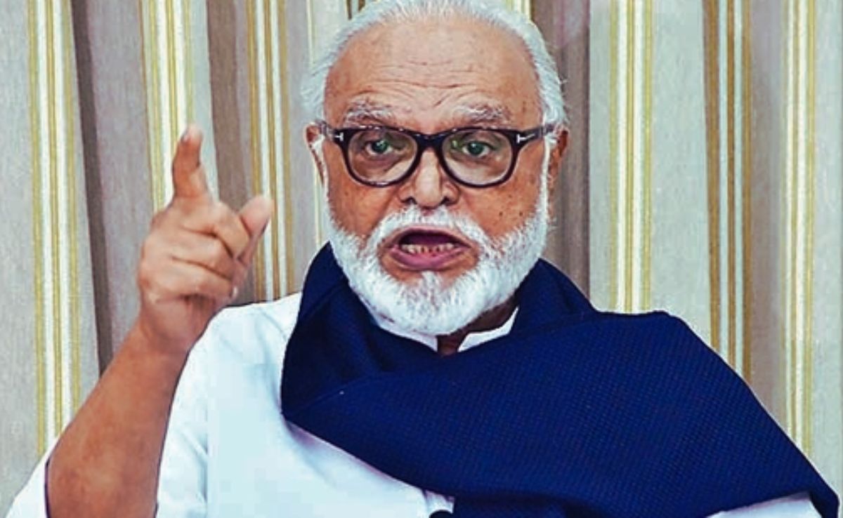 मराठा आरक्षण के लिए बने मंत्रिमंडल ने GR लागू करने पर की बैठक, छगन भुजबल ने CM को पत्र लिख जताई आपत्ति