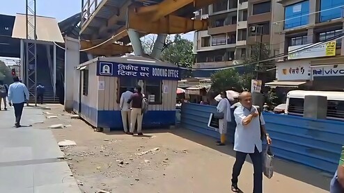 Badlapur News : बदलापूरकरांच्या डोक्याला 'ताप'; रेल्वेच्या तिकीट खिडकीमुळे मनस्ताप