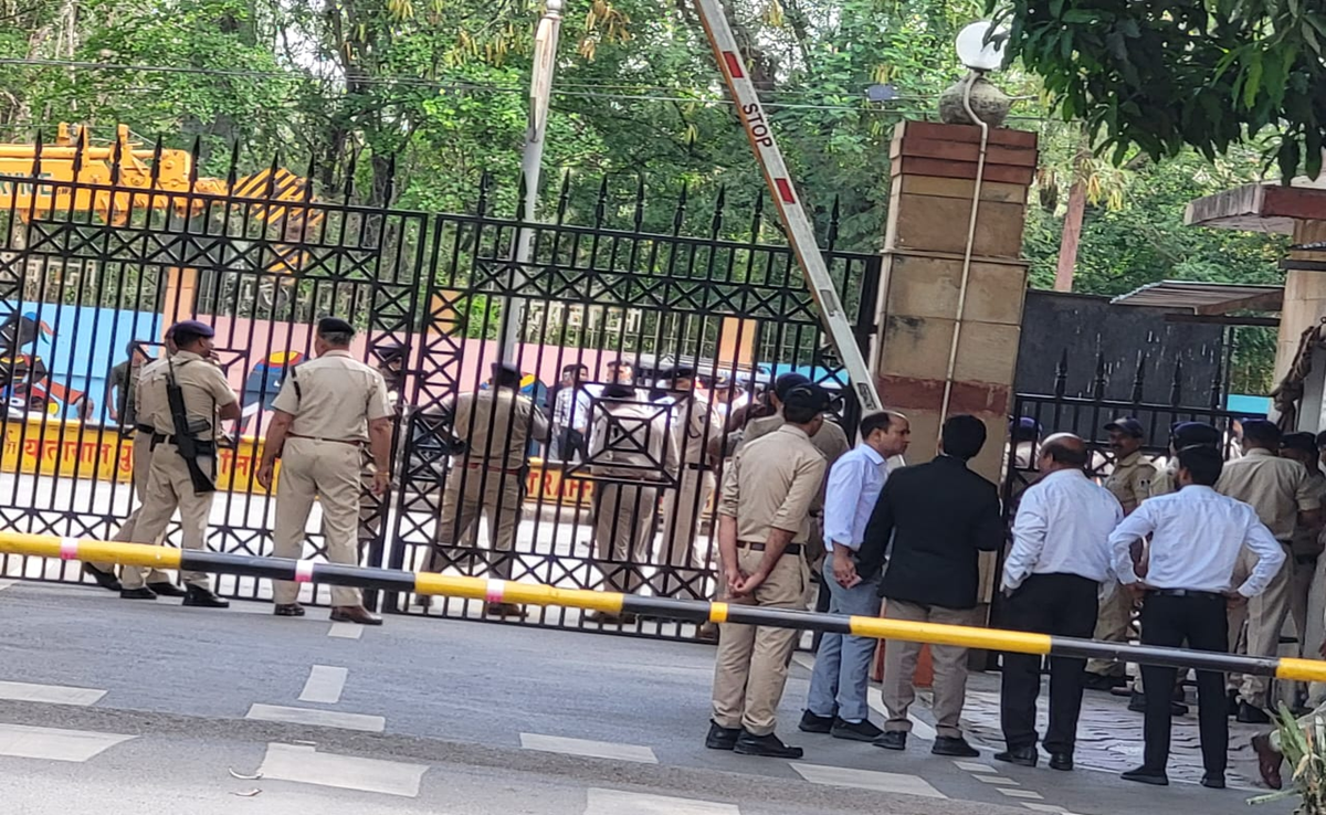 Ambedkar Statue Controversy: ग्वालियर हाईकोर्ट में अंबेडकर की प्रतिमा पर बवाल, एकजुट हुई "भीम सेना"