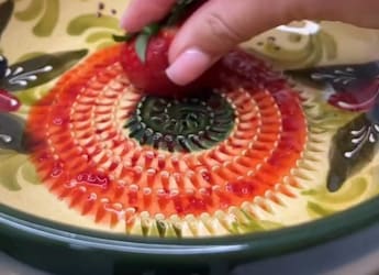 Vlogger's Ceramic Grater Amazes Foodies, Video Gets Over 52 Million Views Vlogger's Ceramic Grater Amazes Foodies, Video Gets Over 52 Million Views