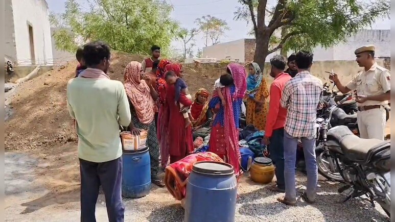 Sikar: पुलिस से बच निकलें अवैध बांग्लादेशी, गौरक्षा दल के सदस्यों ने रातभर पीछा कर पकड़ा