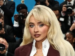 Sabrina Carpenter Looks Fine As An <i>Espresso</i> In A Burgundy Bodysuit From Louis Vuitton Sabrina Carpenter Looks Fine As An <i>Espresso</i> In A Burgundy Bodysuit From Louis Vuitton