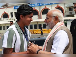 PM Modi: प्रधानमंत्री मोदी ने राजस्थान रॉयल्स के इस खिलाड़ी से की मुलाकात, तस्वीरें शेयर कर की तारीफ