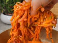 Summer Special: How To Make Gujarati Kanda Kairi Kachumber In Just 10 Mins Summer Special: How To Make Gujarati Kanda Kairi Kachumber In Just 10 Mins