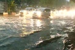 Heavy Rain, Dust Storm In Delhi-NCR, Flight Ops Hit Heavy Rain, Dust Storm In Delhi-NCR, Flight Ops Hit