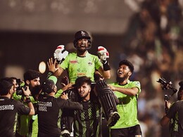 PSL के सिकंदर बने रजा, फाइनल में टॉस से 10 मिनट पहले हुआ कुछ ऐसा और फिर लाहौर कलंदर्स बन गई चैंपियन PSL के सिकंदर बने रजा, फाइनल में टॉस से 10 मिनट पहले हुआ कुछ ऐसा और फिर लाहौर कलंदर्स बन गई चैंपियन