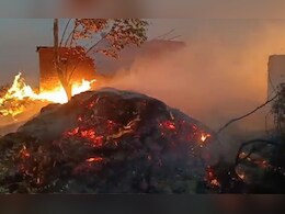 भीषण आगजनी...एक दर्जन से ज्यादा घर जलकर खाक, भड़की आग से स्थिति हुई भयावह, मचा हड़कंप 