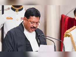 BR Gavai Oath: जस्टिस भूषण रामकृष्ण गवई बने भारत के 52वें CJI, राष्ट्रपति द्रौपदी मुर्मू ने दिलाई शपथ BR Gavai Oath: जस्टिस भूषण रामकृष्ण गवई बने भारत के 52वें CJI, राष्ट्रपति द्रौपदी मुर्मू ने दिलाई शपथ