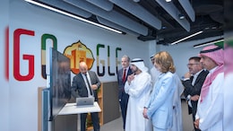 Watch: Dubai Crown Prince Visits Google Office, Explores AI Innovations