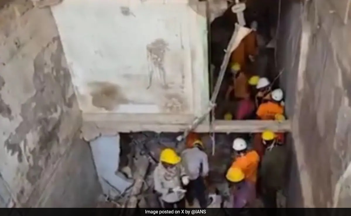 Биканер девет души загинаха а осем други бяха тежко ранени