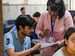 NEET 2025: अब तक का सबसे कठिन पेपर, कोटा कोचिंग के एक्सपर्ट बोले- कट ऑफ पर पड़ेगा असर