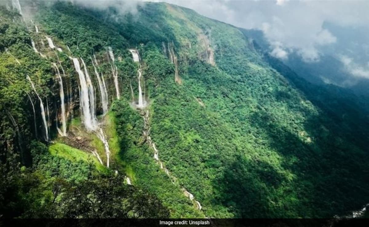 Индийската корпорация за железопътни и туристически корпорации IRCTC стартира ексклузивна