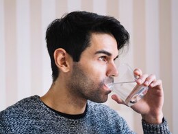 बार-बार पानी पीने के बाद भी सूख रहा है गला? बस चबा लें ये दो चीजें, गले को तुरंत मिलेगी ठंडक