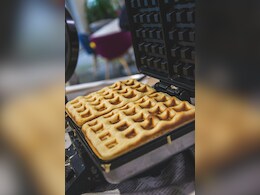 क्या आप जानते हैं Crispy Waffles बनाने का ये शानदार तरीका, साथ ही देखें Budget-Friendly Waffle Makers की डील्स क्या आप जानते हैं Crispy Waffles बनाने का ये शानदार तरीका, साथ ही देखें Budget-Friendly Waffle Makers की डील्स