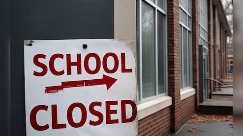 School Holiday : मुंबई, पुणे, ठाणे अतिमुसळधार पावसाचा इशारा; आज कोणत्या जिल्ह्यांतील शाळांना सुट्टी जाहीर