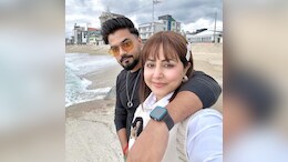 Amid Cancer Battle, Hina Khan Holidays With Boyfriend Rocky Jaiswal In South Korea. See Pics