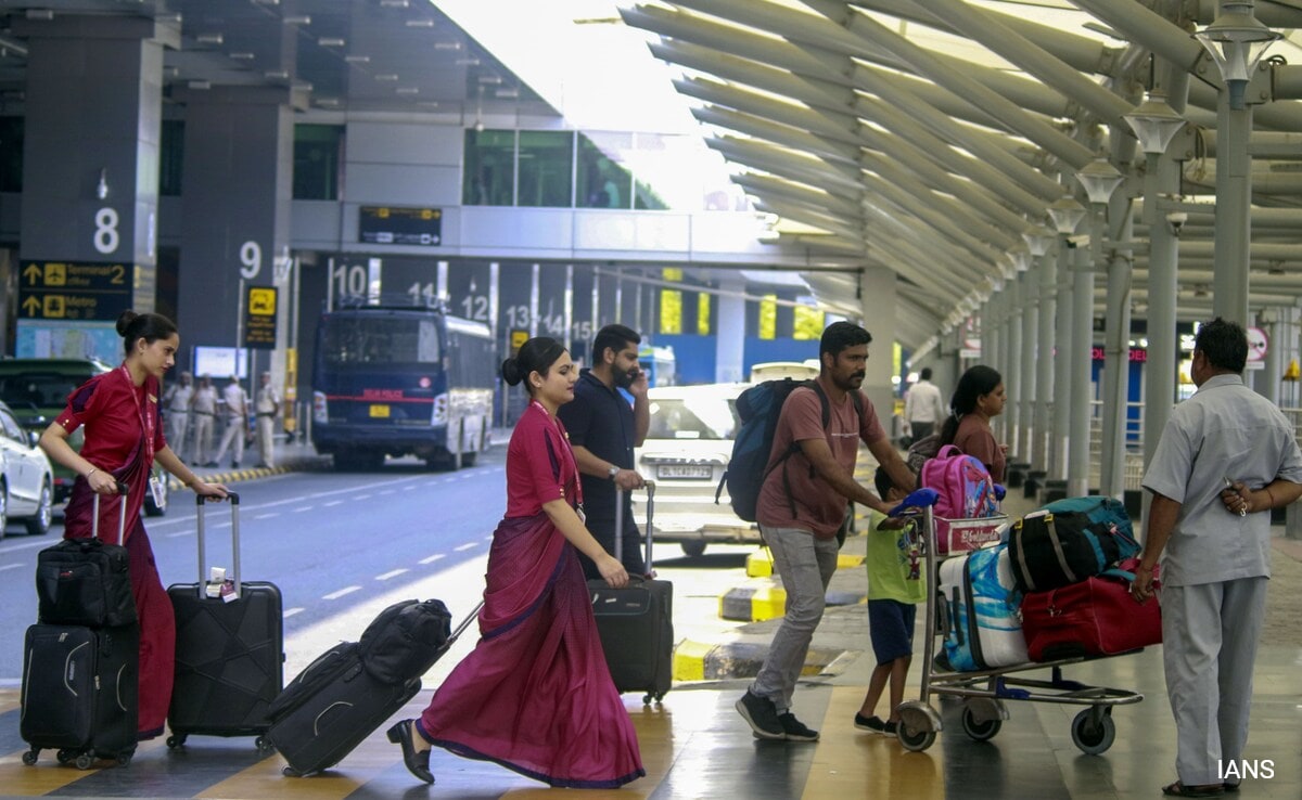 'Air Battle' In Bihar: Record 450-Plus Flights Ferried Leaders For Campaign