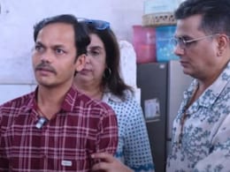 फराह खान के कुक के साथ इस डायरेक्टर ने की बदतमीजी, इंटरनेट यूजर्स बोले- दिलीप को ऐसे देखकर बुरा लगा फराह खान के कुक के साथ इस डायरेक्टर ने की बदतमीजी, इंटरनेट यूजर्स बोले- दिलीप को ऐसे देखकर बुरा लगा