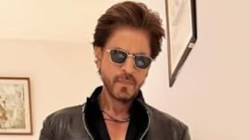 'मुझे भी एक-दो गाने दीजिए, सारे गाने तो ऋषि भैया के लिए हैं'- जब शाहरुख खान को इस गीतकार के आगे करनी पड़ी मन्नतें