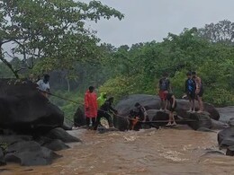 Video: 5 Tourists Stuck At Karnataka Waterfall Rescued Amid Heavy Rainfall Video: 5 Tourists Stuck At Karnataka Waterfall Rescued Amid Heavy Rainfall