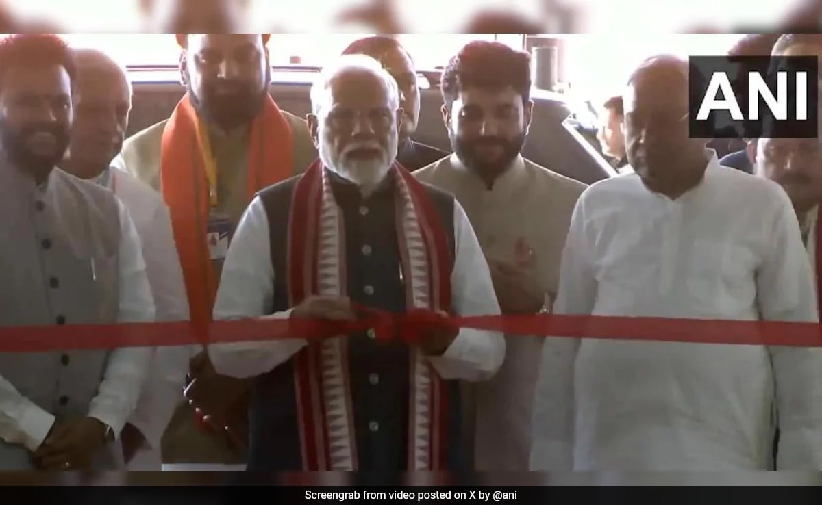 Патна Prime Minister Narendra Modi on Thursday inaugurated the new