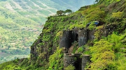 Sinhagad Fort : 5 दिवसांपासून सिंहगडावर पर्यटकांना प्रवेश बंदी; कारण काय? आणखी किती दिवसांची प्रतीक्षा?