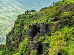 Pune Sinhagad Fort : विकेंडला सिंहगडावर जाताय? मग ही बातमी वाचाच, प्रशासनाचा मोठा निर्णय Pune Sinhagad Fort : विकेंडला सिंहगडावर जाताय? मग ही बातमी वाचाच, प्रशासनाचा मोठा निर्णय