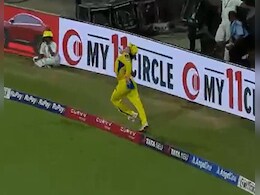 What a Catch! नामुमकिन कैच को मुमकिन बनाते हुए 'बेबी एबी' ने दुनिया हिला डाला, VIDEO What a Catch! नामुमकिन कैच को मुमकिन बनाते हुए 'बेबी एबी' ने दुनिया हिला डाला, VIDEO