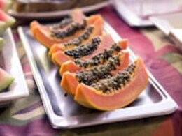 सुबह खाली पेट पपीता खाने से कौन सी बीमारी दूर होती है?