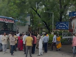 Solapur News : आंध्र प्रदेशातून शिर्डीत आलेल्या भाविकांच्या बॅगा गायब; महिलांना अश्रू अनावर