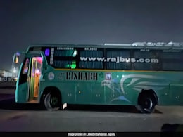 IIT Delhi Student Left Fuming As Bus Stops Midway In Rajasthan, redBus Responds IIT Delhi Student Left Fuming As Bus Stops Midway In Rajasthan, redBus Responds