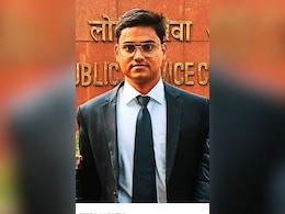 UPSC परीक्षा में 141वीं रैंक लाने वाले वैशाली के प्रिंस राज को पटना का DM बनाएंगे: तेजप्रताप यादव UPSC परीक्षा में 141वीं रैंक लाने वाले वैशाली के प्रिंस राज को पटना का DM बनाएंगे: तेजप्रताप यादव