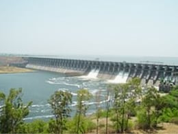Ujani Dam : पावसाळ्यापूर्वीच उजनी धरणाची पाणी पातळी वाढली, अवघ्या 3 दिवसात मोठी वाढ Ujani Dam : पावसाळ्यापूर्वीच उजनी धरणाची पाणी पातळी वाढली, अवघ्या 3 दिवसात मोठी वाढ