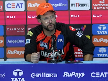IPL 2026: SRH को KKR के खिलाफ क्यों मिली करारी हार? कोच डेनियल विटोरी ने बताई वजह